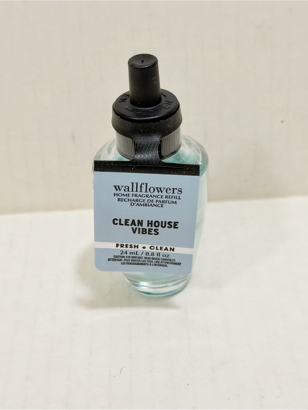 Bath and body works Wallflowers Clean House Vibes Home Fragrance - Picture 1 of 3
